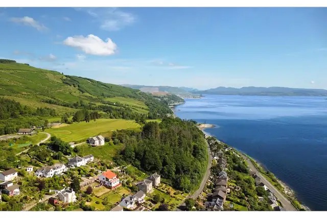 Crow Cottage, Knockamillie Terrace, Innellan, Dunoon, PA23 7SZ