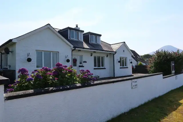 Lion House, Harrapool, Broadford, Isle of Skye, IV49 9AQ
