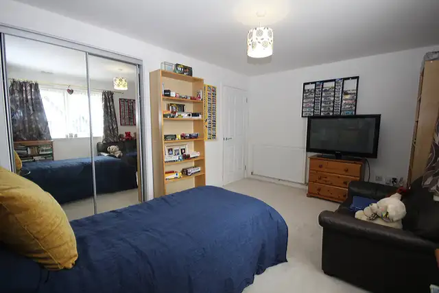 1 Seafield Circle