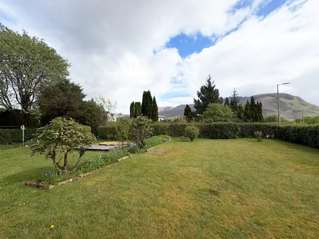 Aldergrove, Lochyside, Fort William, PH33 7NX