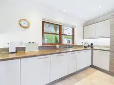 18 Lodge Lane, High Burnside, Aviemore