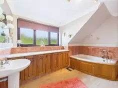 Craigowrie, 14 Dalfaber Park, Aviemore