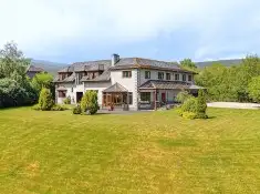 Craigowrie, 14 Dalfaber Park, Aviemore