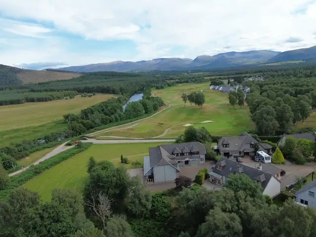 Craigowrie, 14 Dalfaber Park, Aviemore