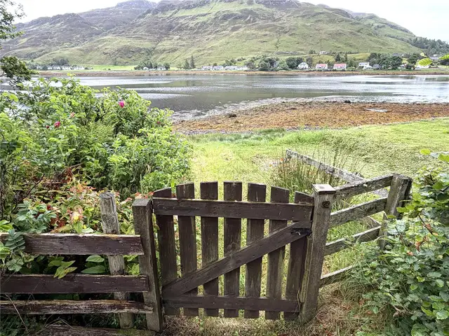Tigh Tuath, Camuslongart, Dornie, IV40 8EX