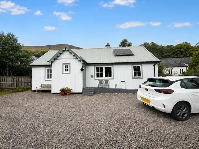 Camellia Cottage Wades Road, Kinlochleven, PH50 4QT