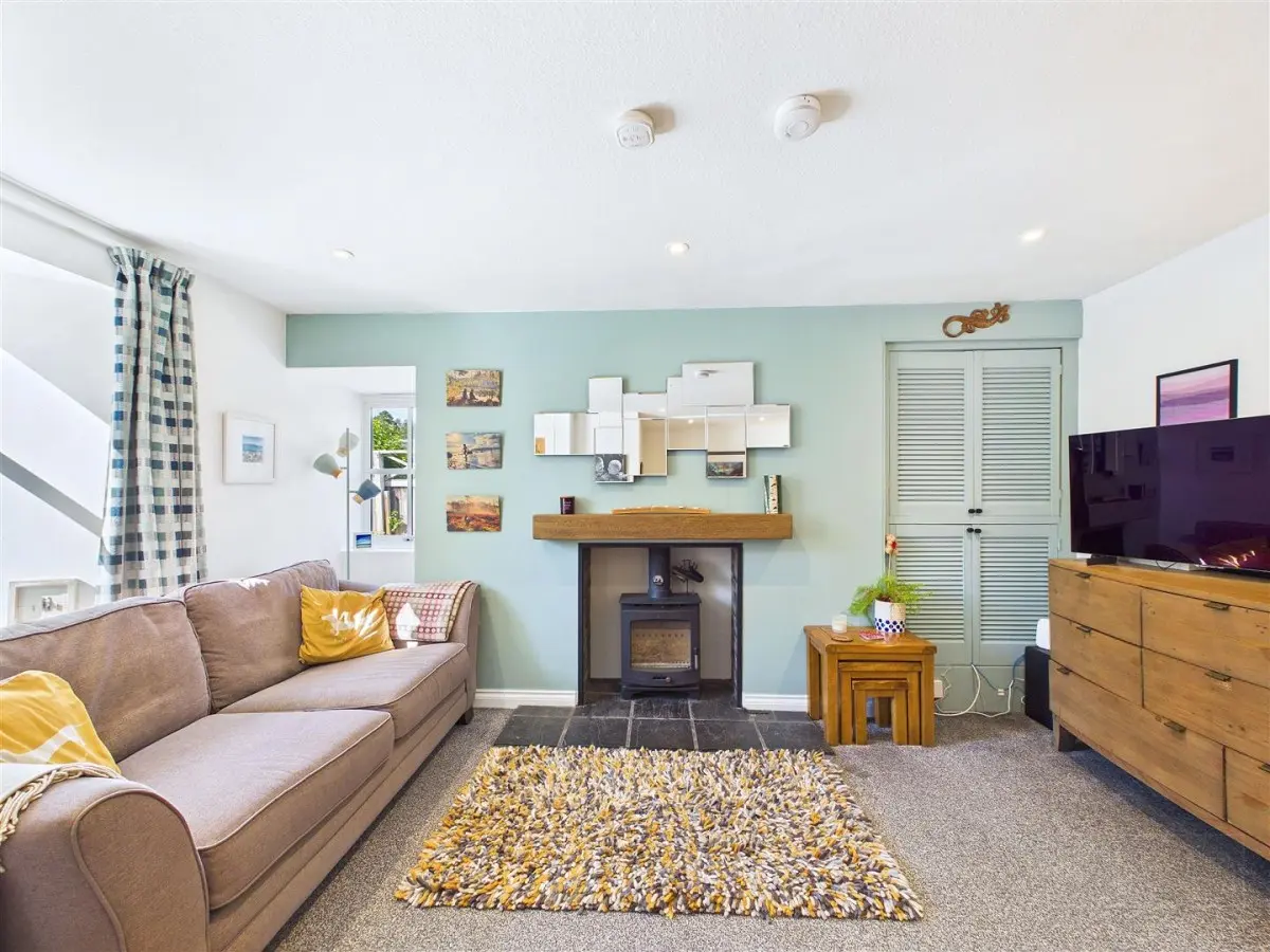 Lynroy, Carr Road, Carrbridge, PH23 3AD