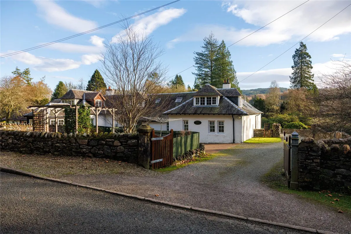 Home Farm Cottages, Glendaruel, PA22 3AB