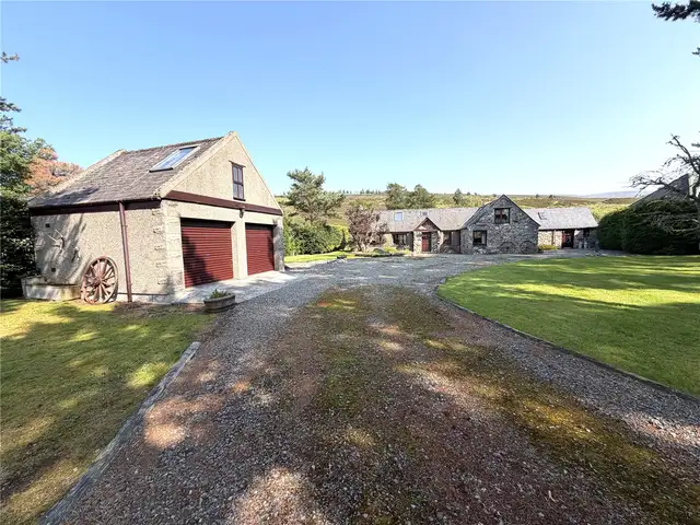 Swallow Cottage, Croachy, Farr, IV2 6UB
