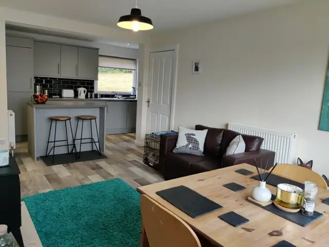 4 Duncans Cottages Grahams Point, Kilmun, PA23 8RY