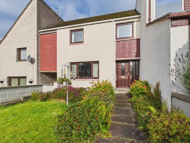 12 Fraser Road, Dingwall IV15 9RE