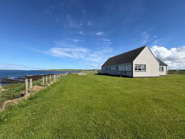Scarfskerry, Thurso, Highland. KW14 8XN