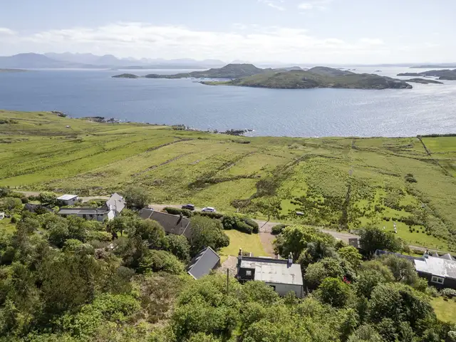Mullagrach House, Polbain, Achiltibuie, Wester Ross, IV26 2YN