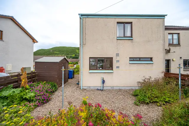 36 Rockview Place Helmsdale KW8 6LF