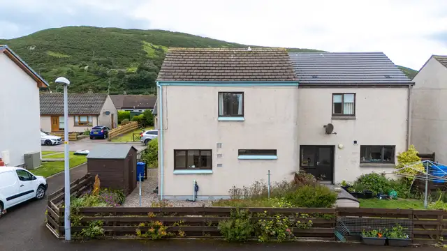 36 Rockview Place Helmsdale KW8 6LF