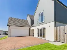 9 Anderson Grove, Kincraig, Kingussie