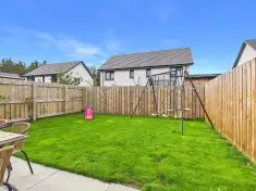 15 Pinefield, Carrbridge