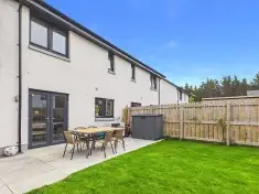 15 Pinefield, Carrbridge