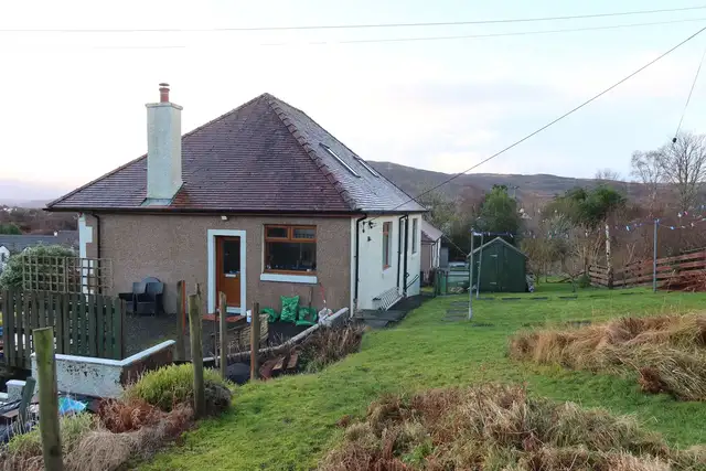2 Scorrybreck, Staffin Road, Portree, Isle of Skye, IV51 9HS