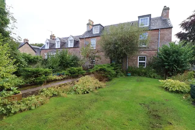 Beaufort House High Street Conon Bridge IV7 8HA