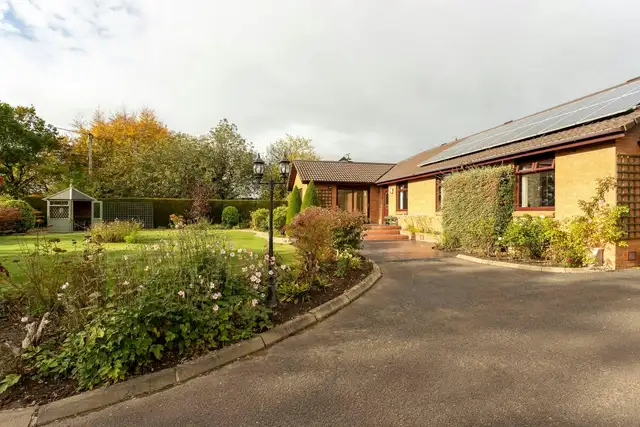 Neidpath Whitelea Road, Burrelton, Blairgowrie, PH13 9NY