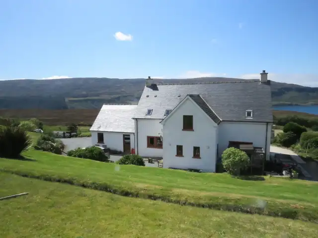 Hillside, 34 Lochbay, Waternish, Isle of Skye IV55 8GD