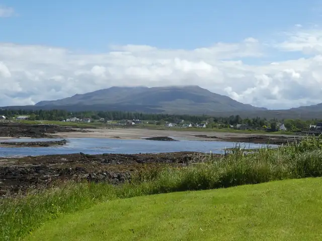 Sea Cottage, Lower Harrapool, Broadford, Isle of Skye, IV49 9AQ