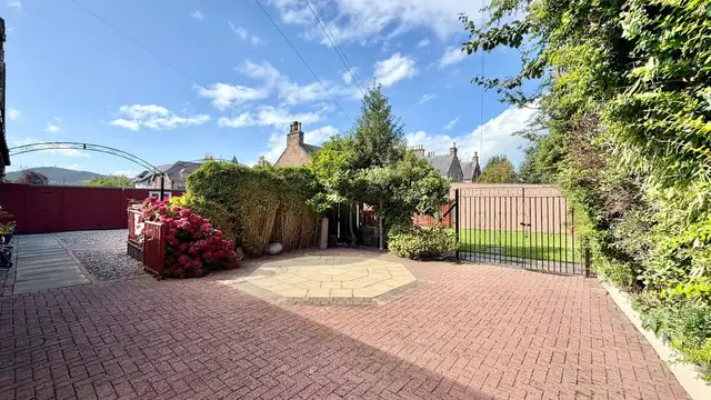 Ardgour, 8 , Montague Row, Inverness, IV3 5DX