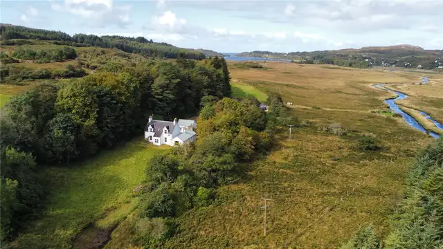 Torr A'Chlachainn House, Inc Old Byre Heritage Centre, Dervaig, Isle of Mull, PA75 6QR