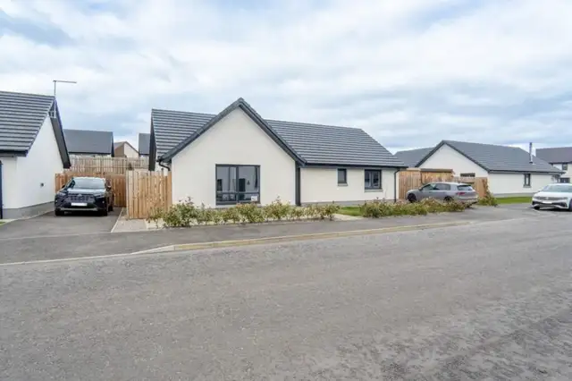 81 Newton Park, Inverness IV5 7QB