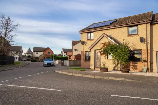 8 Balormie Place, Lossiemouth IV31 6TB
