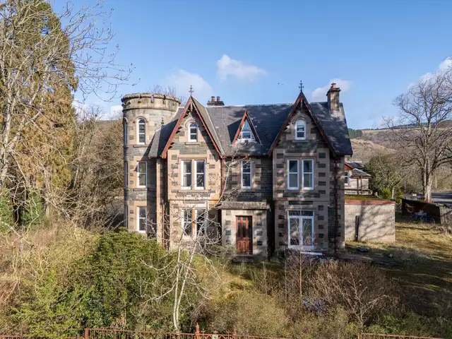 Dunolly House, Taybridge Drive, Aberfeldy, Perth and Kinross, PH15 2BP