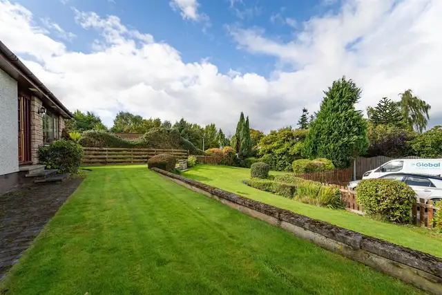 2 Burn Brae Terrace, Westhill, Inverness, IV2 5HD