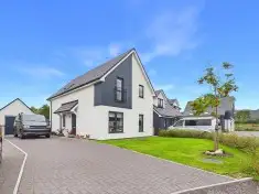 White Peaks, 13 Lairig Ghru View, Aviemore