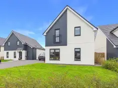White Peaks, 13 Lairig Ghru View, Aviemore