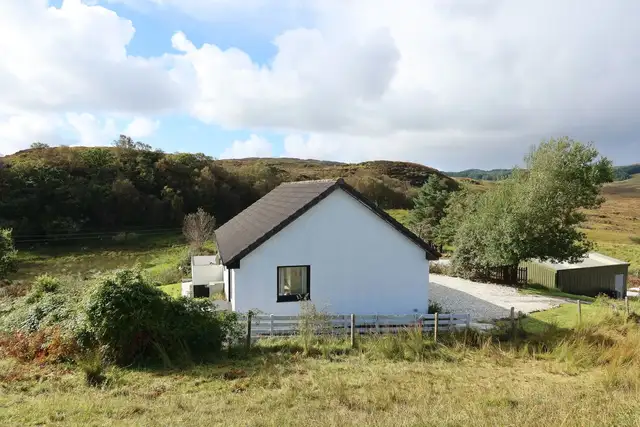 Rowan Cottage, 16 Camuscross, Isle Ornsay, Sleat, Isle of Skye, IV43 8QS