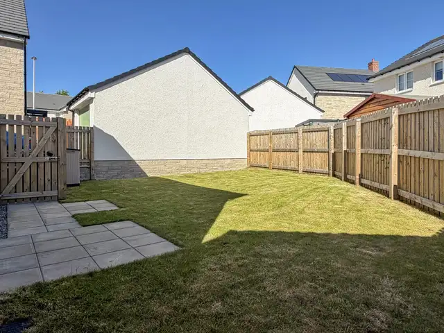 Nasmith Crescent, Elgin