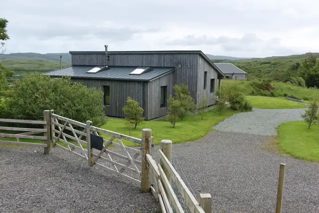Sailors Cabin, 10A Fiscavaig, Carbost, Isle of Skye, IV47 8SN