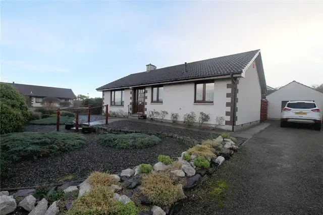 9 Inshes View, Inverness, IV2 5DS