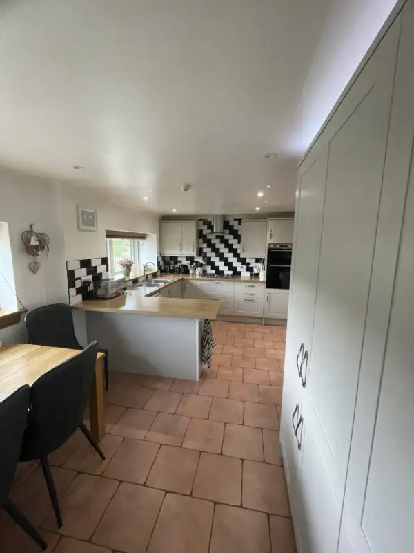 Lundie View Aberchalder, Invergarry, Inverness-shire, PH35 4HN