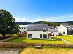 16 Farm Road, Aviemore