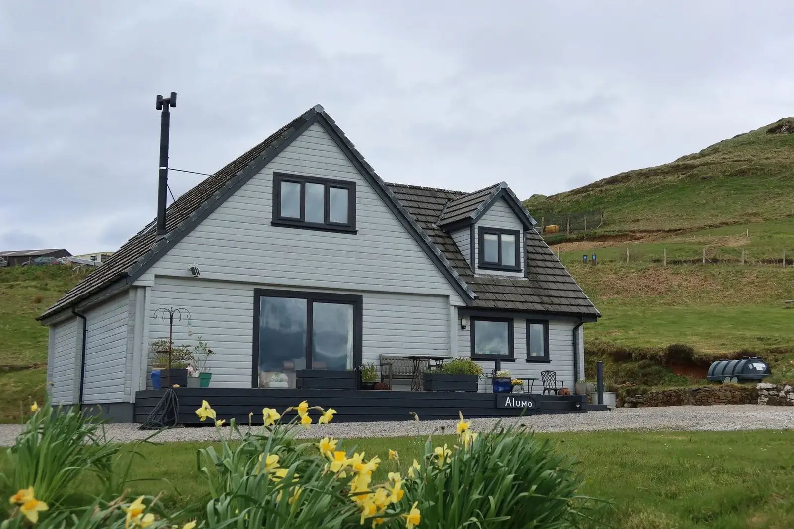 Alumo, 9 Upper Teangue, Isle Of Skye, IV44 8RE