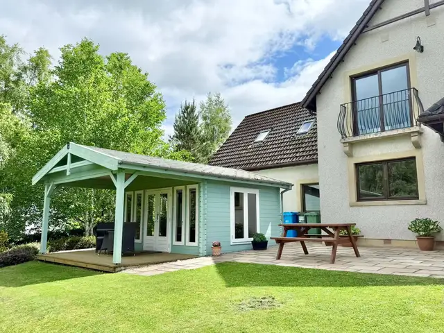 1 Strathview, Ardival, Strathpeffer, IV14 9DS