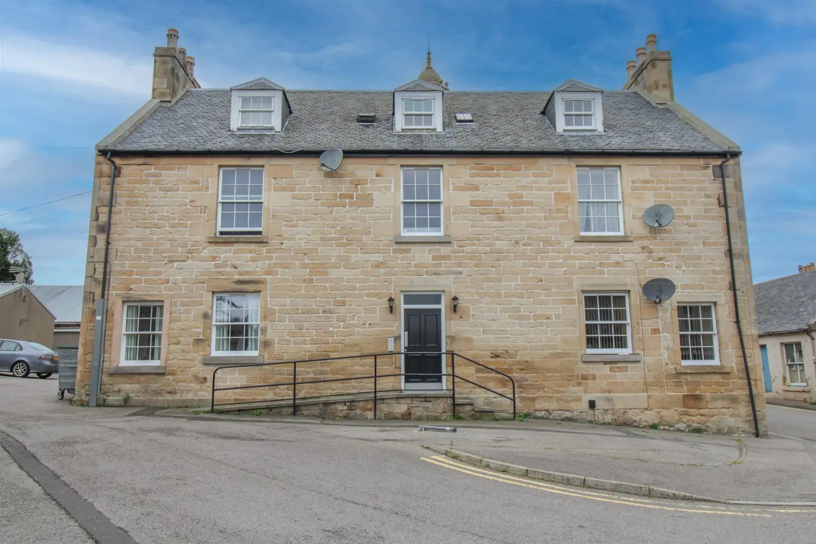 Queen Street, Tain, Ross-shire, IV19 1FB