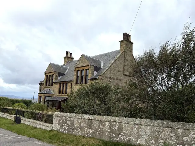 The Old Manse, Castle Street, Portmahomack, IV20 1YE